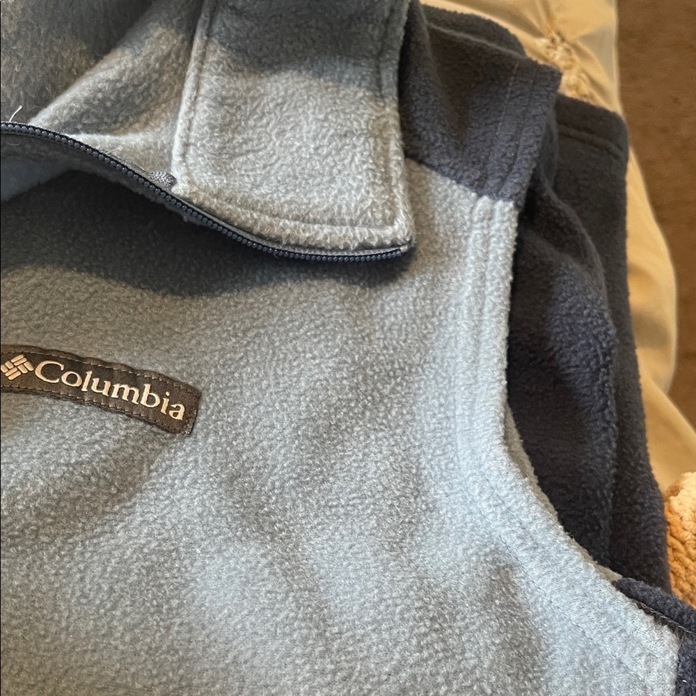 Columbia Two-Tone Blue Fleece Vest
